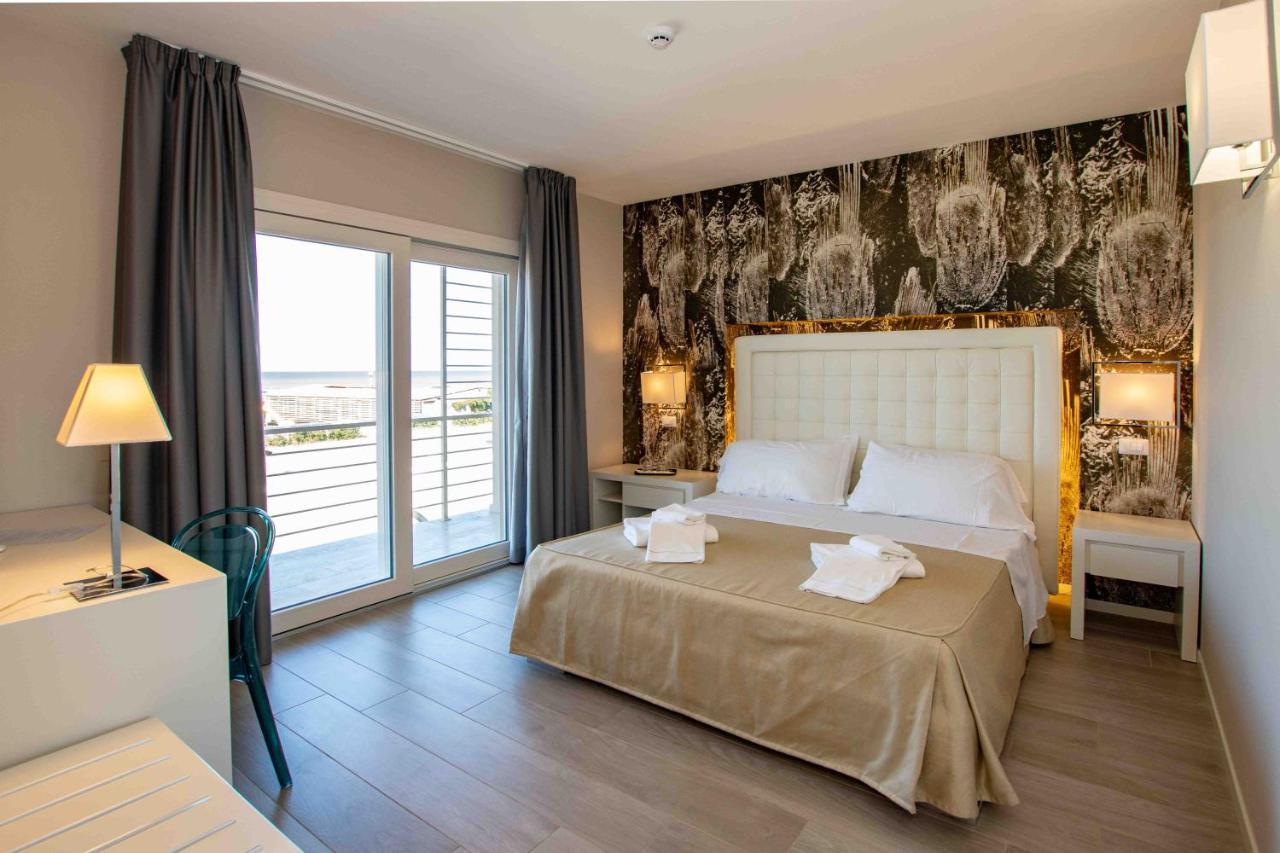 Hotel Boutique Carolina Marina di Castagneto Carducci Kültér fotó