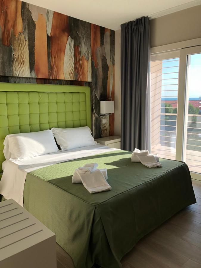 Hotel Boutique Carolina Marina di Castagneto Carducci Kültér fotó